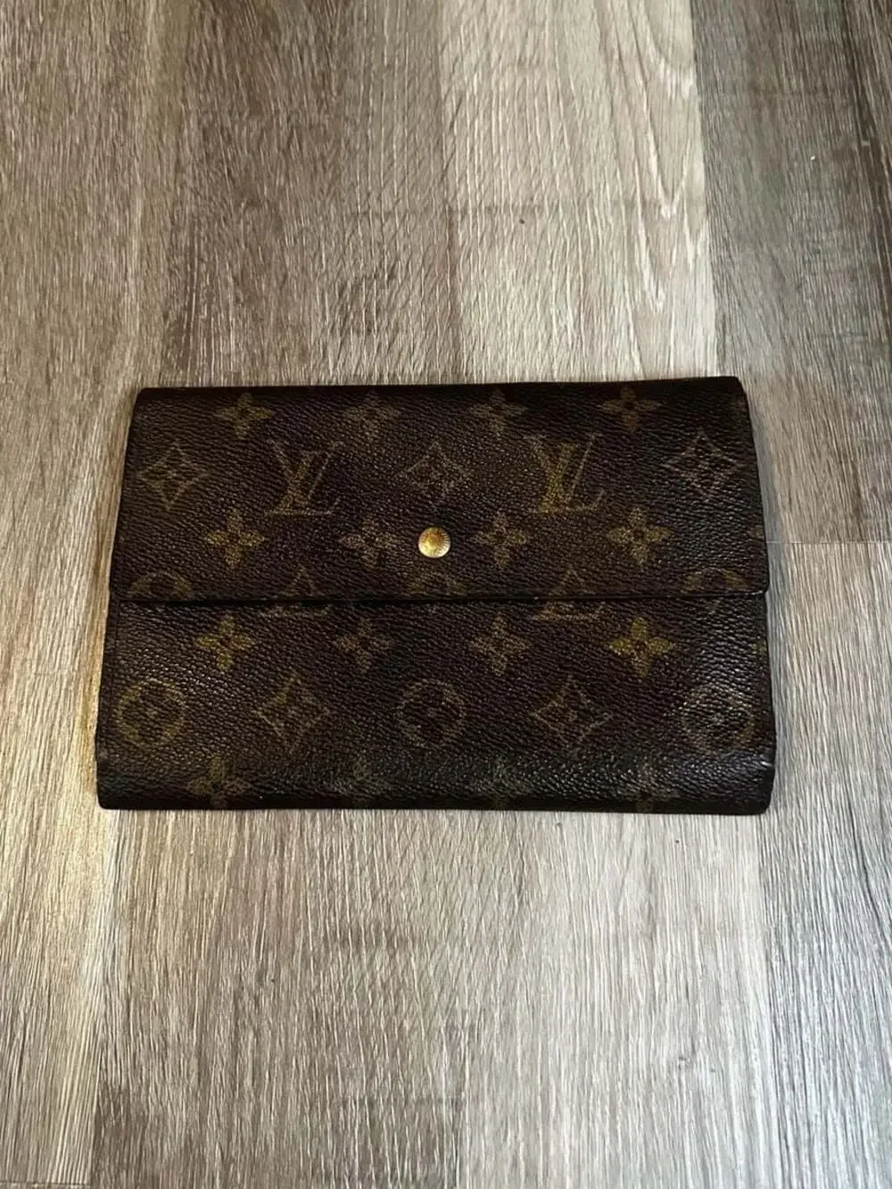 Louis Vuitton Monogram Portefeuille International Long Wallet